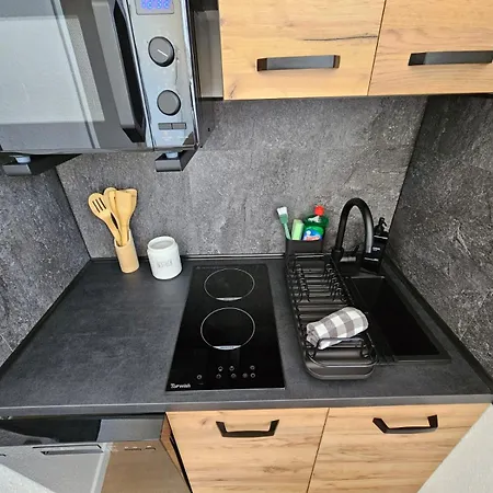 Friends, 2 Apartments, Businesswohnung, Monteurzimmer Mit Gemeinschaftskueche Appartamento *