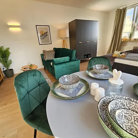 Friends, 2 Apartments, Businesswohnung, Monteurzimmer Mit Gemeinschaftskueche *