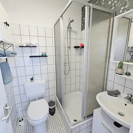 Friends, 2 Apartments, Businesswohnung, Monteurzimmer Mit Gemeinschaftskueche Appartamento *