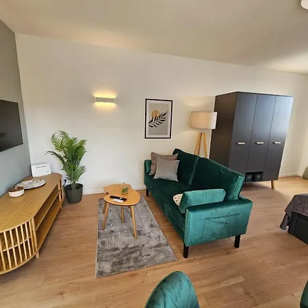 Friends, 2 Apartments, Businesswohnung, Monteurzimmer Mit Gemeinschaftskueche *