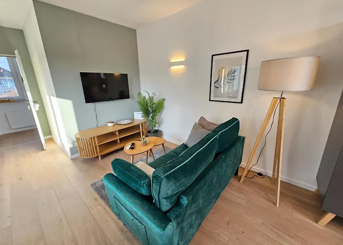Friends, 2 Apartments, Businesswohnung, Monteurzimmer Mit Gemeinschaftskueche Апартаменты *