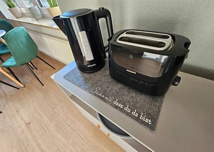 Friends, 2 Apartments, Businesswohnung, Monteurzimmer Mit Gemeinschaftskueche * Зальцгиттер