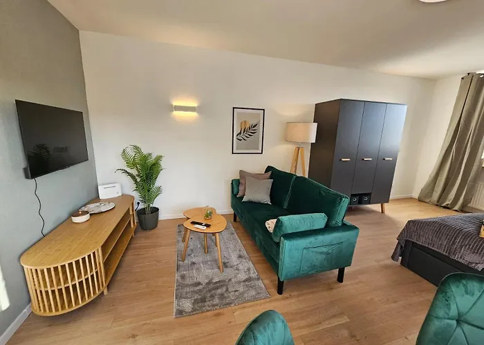Friends, 2 Apartments, Businesswohnung, Monteurzimmer Mit Gemeinschaftskueche *